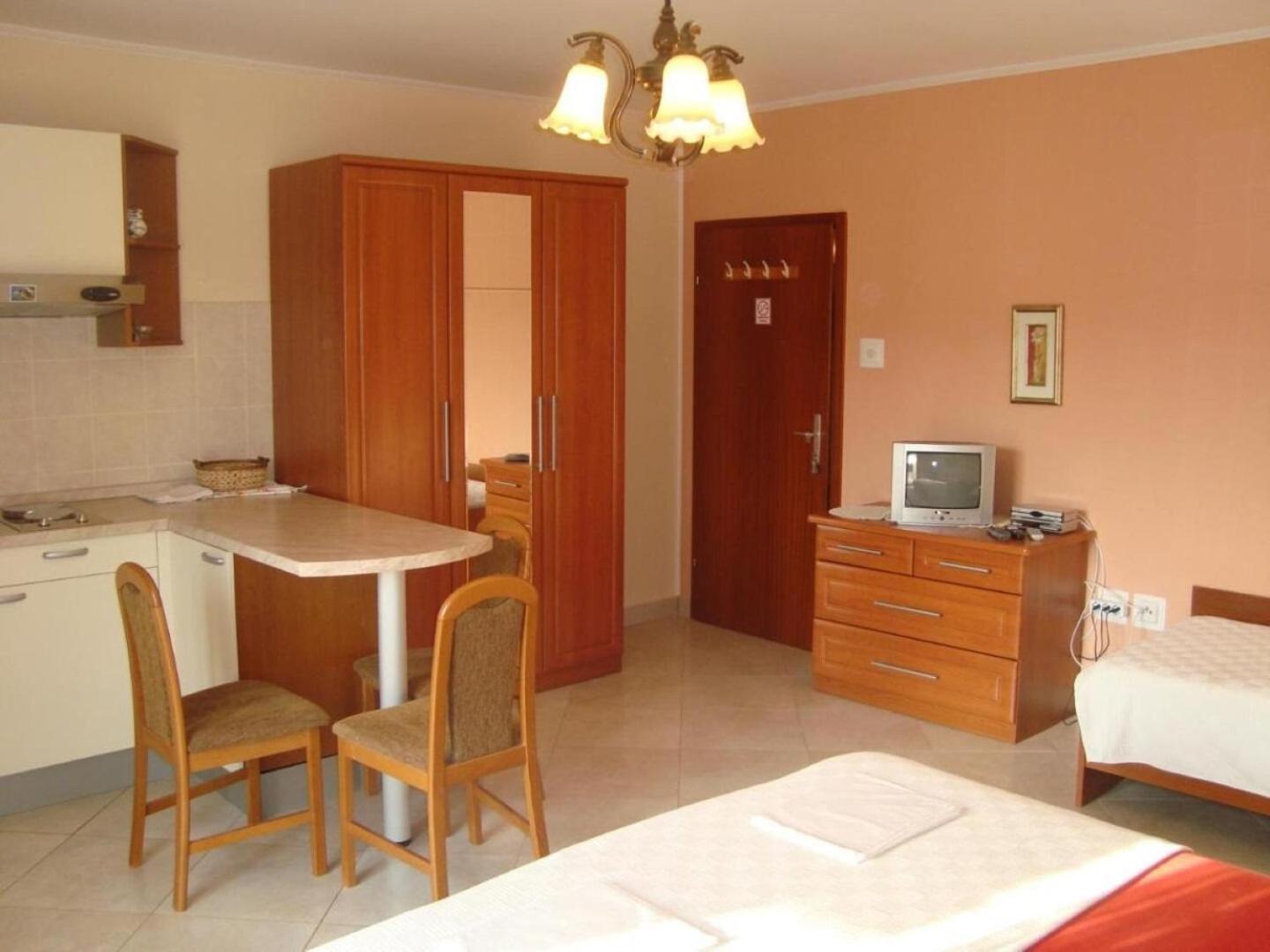Apartment Marie 오미살즈 외부 사진